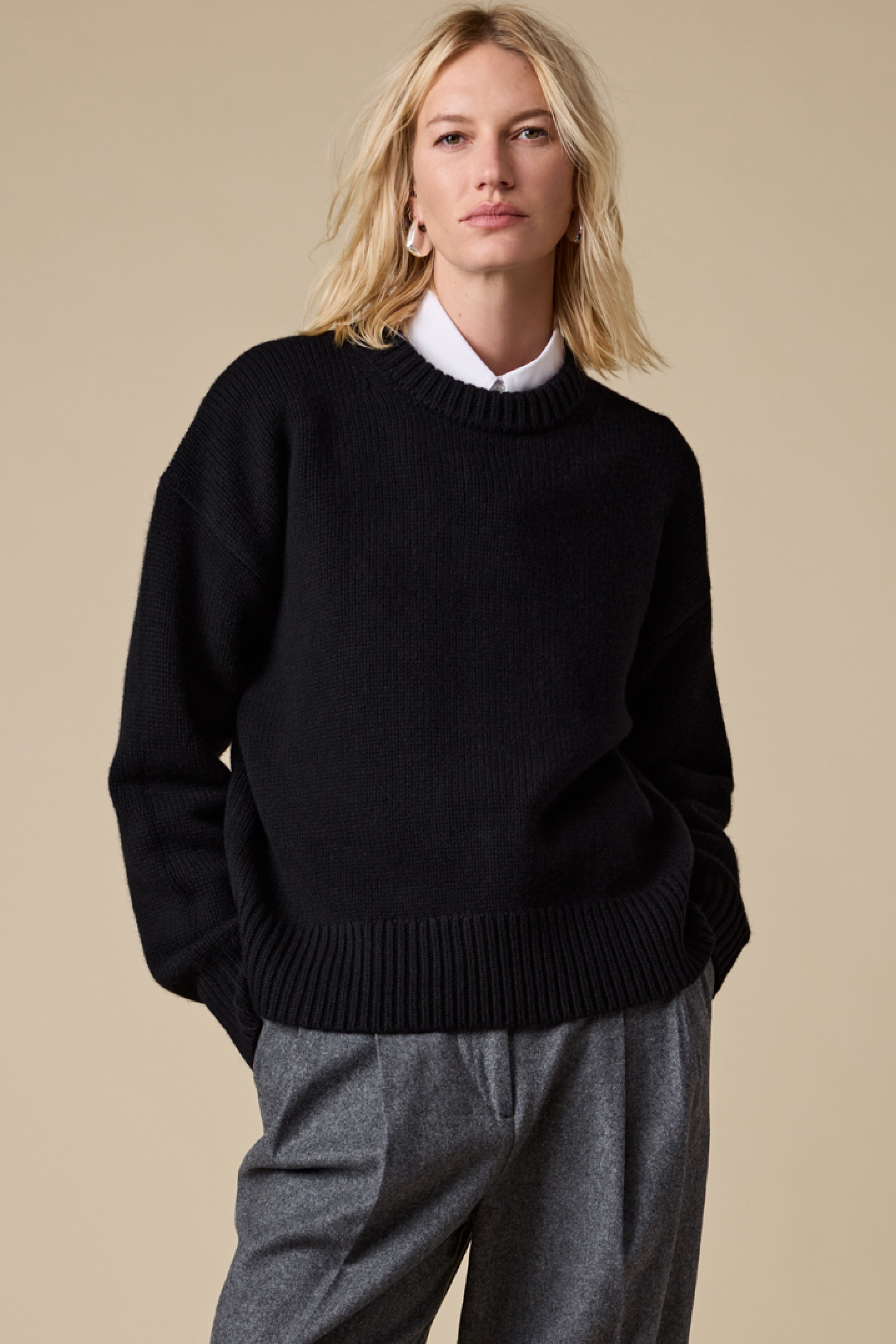 The Cashmere Signature Crew in Black – Sold Out NYC