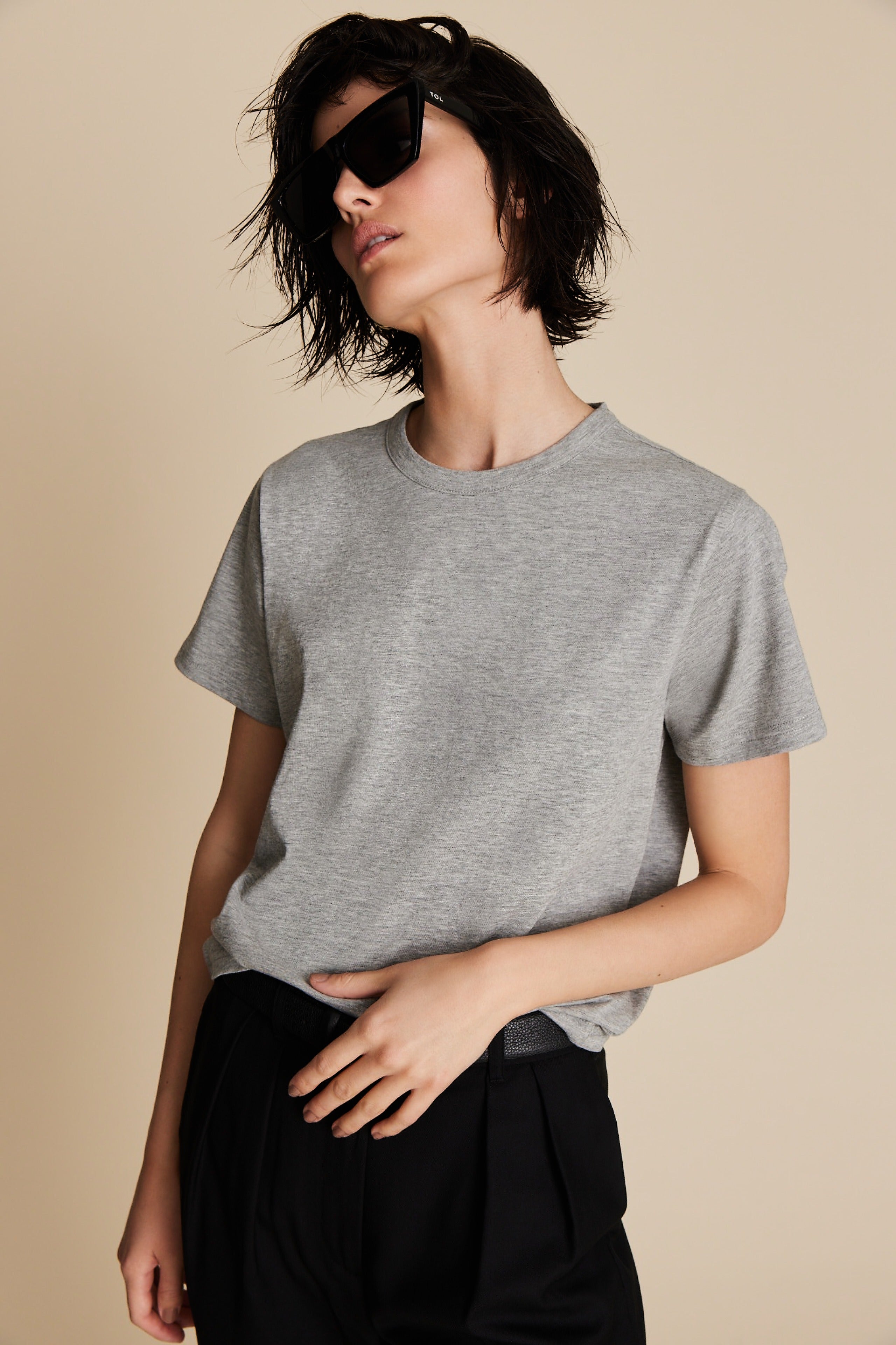 The Iconically in Sold Perfect Tee NYC Soft Heather Out – Grey