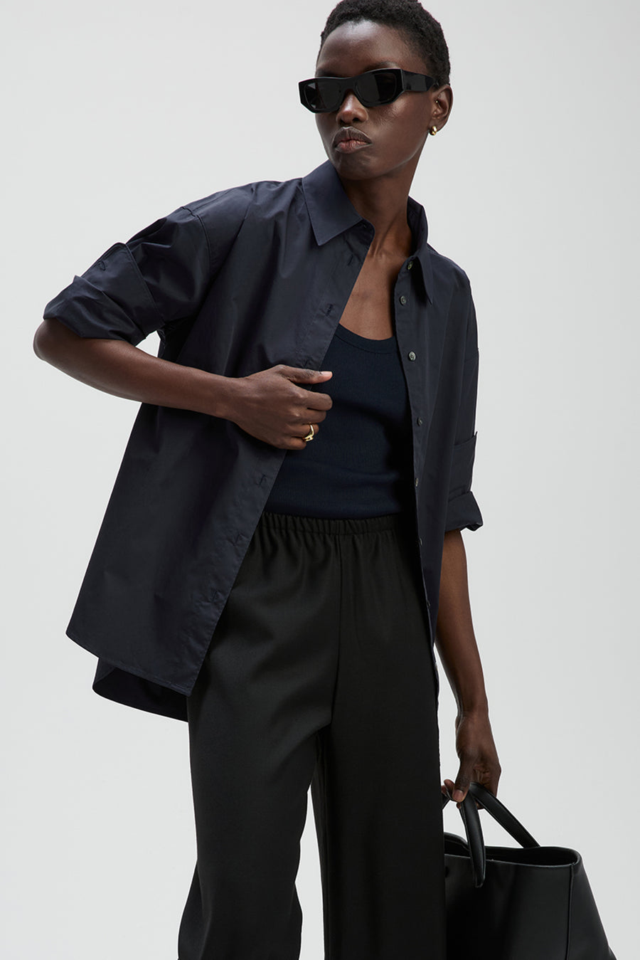 The Everything Shirt in Navy M
