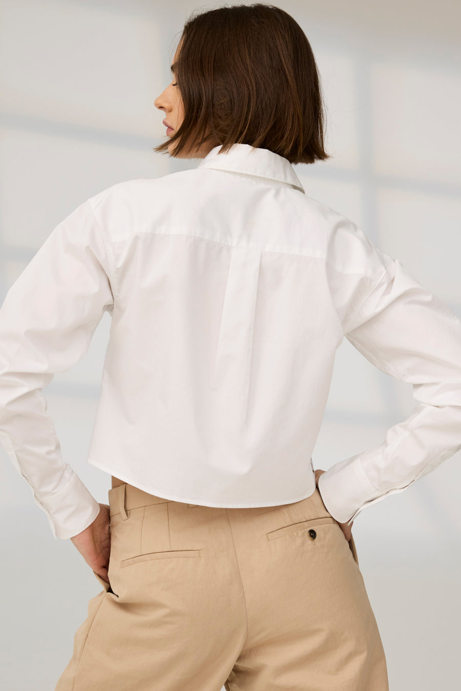 The Cropped Everything Shirt in White S The Cropped Everything Shirt in White S