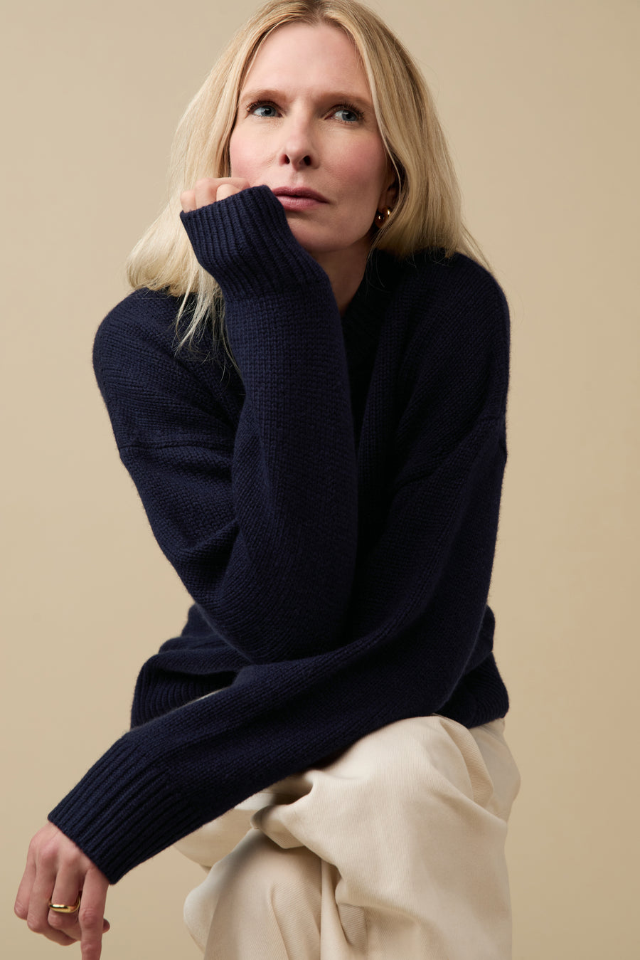 The Cashmere Signature Crew in Navy