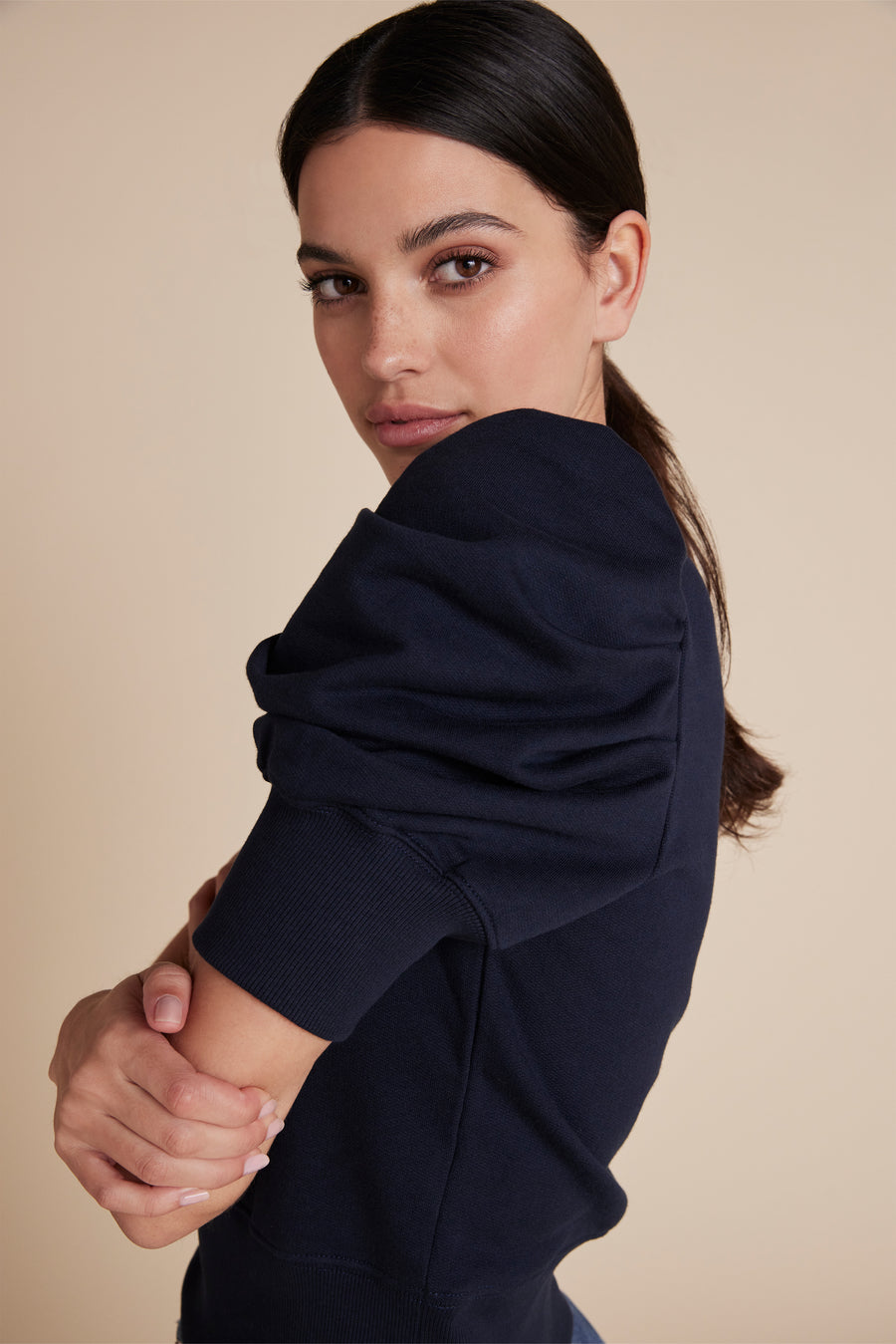 The Just Enough Puff Short Sleeve Sweatshirt in Navy