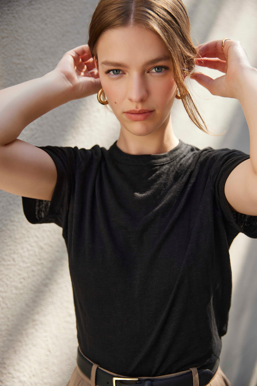The Linen Perfect Tee In Black