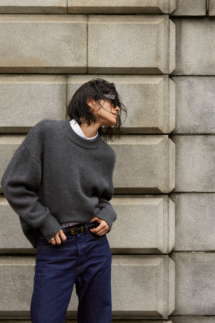 The Cashmere Signature Crew in Charcoal