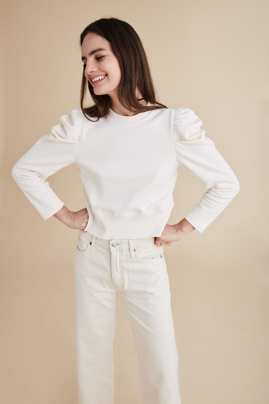 The Just Enough Puff Sweatshirt in Cream